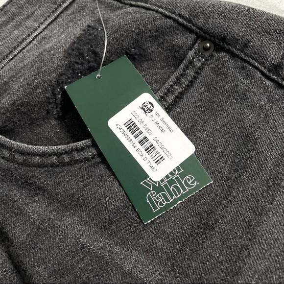 Wild Fable Highest-Rise Mom Jean Distressed Shorts - 12 - Picture 6 of 8